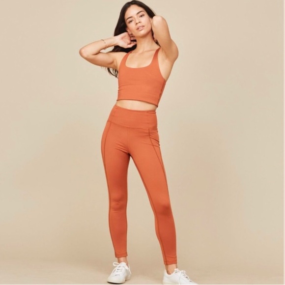 Girlfriend Collective Set - Picture 1 of 6